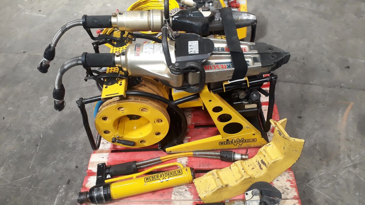 WEBER HYDRAULIC RESCUE EQUIPMENT